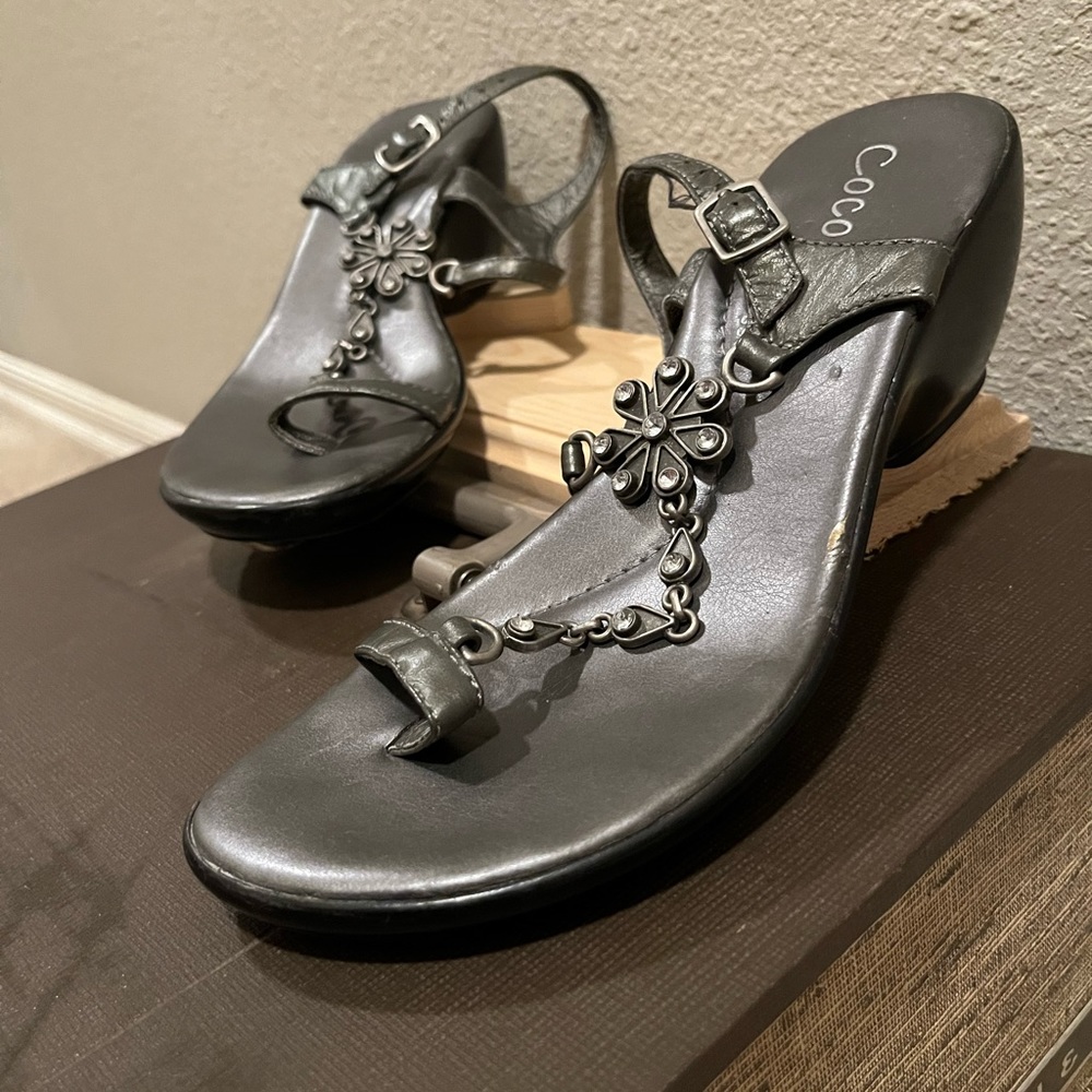 coconuts by matisse grey vintage wedge metal link ankle to toe